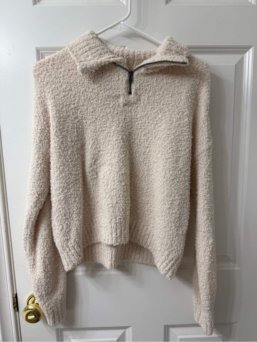 Hollister Q zip